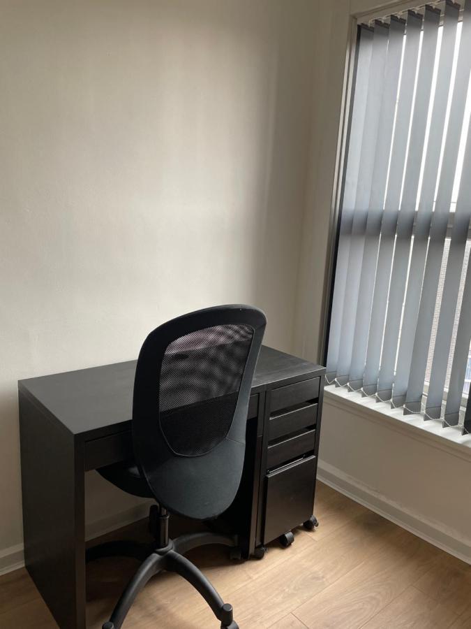 Lovely 2 Bed Apartment, Arnold Town Centre. Нотингам Екстериор снимка