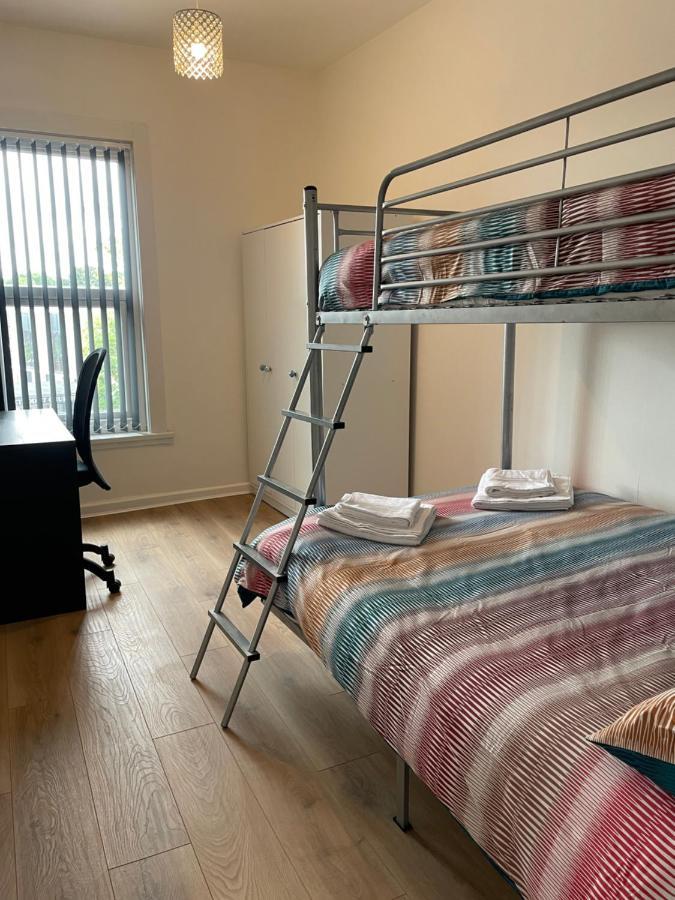 Lovely 2 Bed Apartment, Arnold Town Centre. Нотингам Екстериор снимка