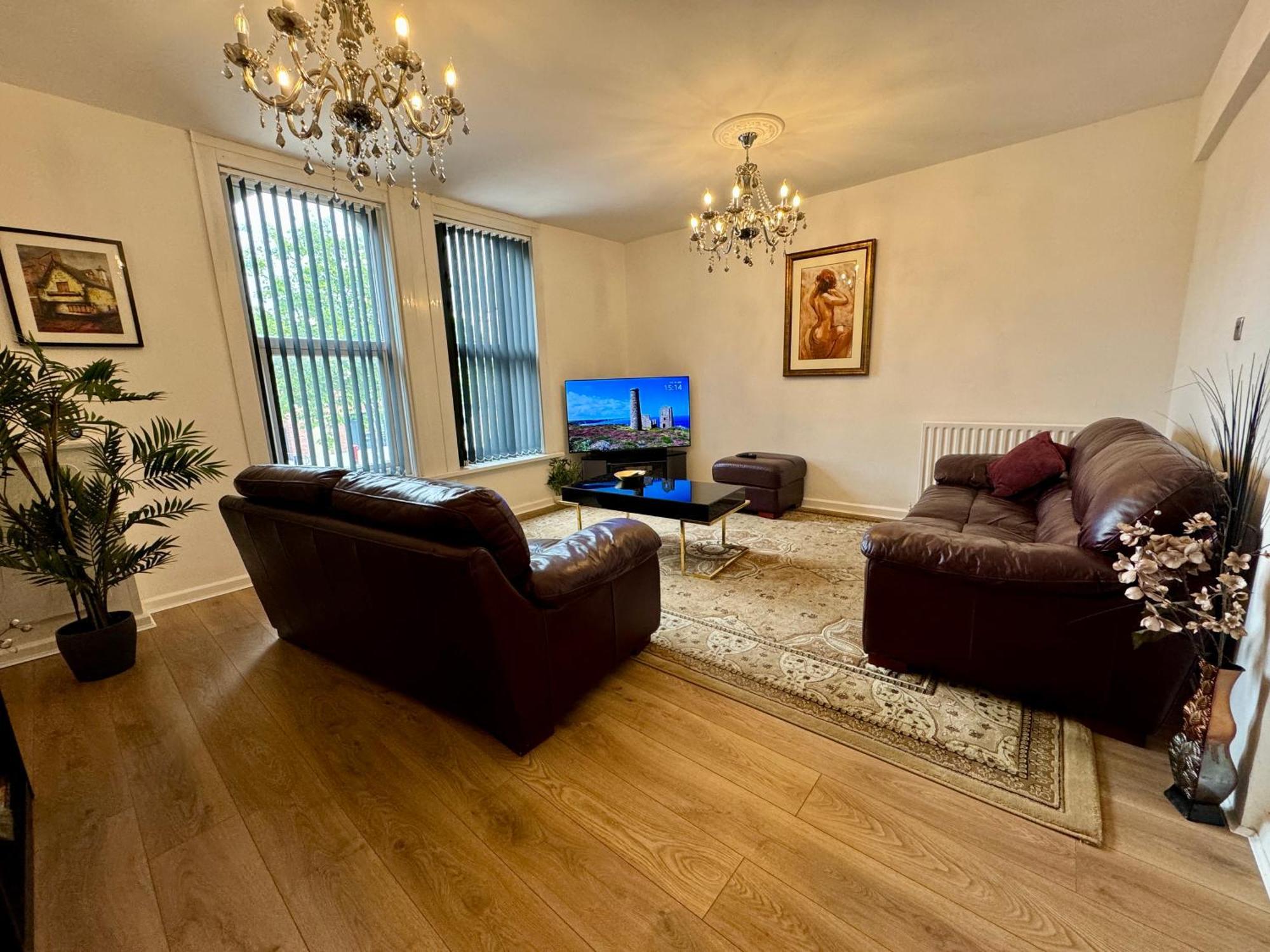 Lovely 2 Bed Apartment, Arnold Town Centre. Нотингам Екстериор снимка